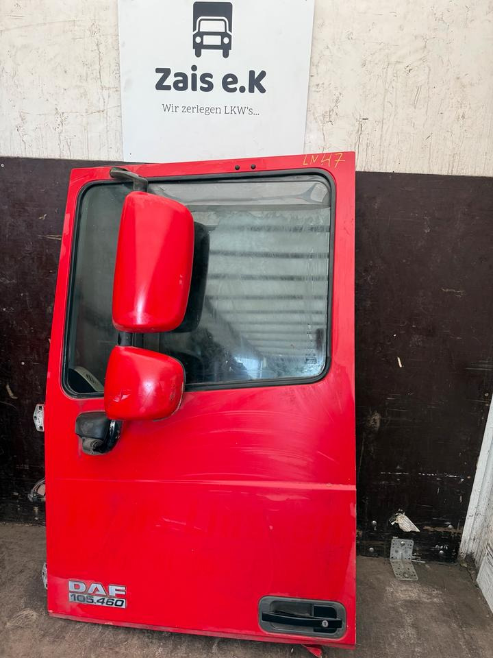 DAF XF 105,460 Fahrertür Rot Spiegel Innenverkleidung LN 47 - Dør og reservedele for Lastbil: billede 1 DAF XF 105,460 Fahrertür Rot Spiegel Innenverkleidung LN 47 - Dør og reservedele for Lastbil: billede 1