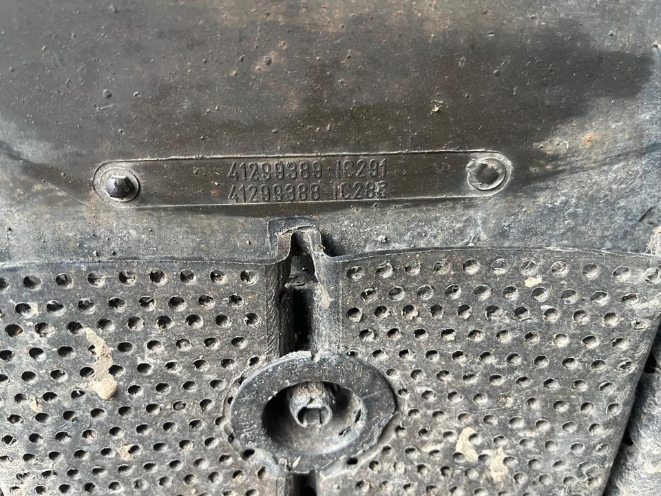 IVECO Stralis 450 Kotflügel vorne links 41299389 / 41299388 - Skærm for Lastbil: billede 2 IVECO Stralis 450 Kotflügel vorne links 41299389 / 41299388 - Skærm for Lastbil: billede 2