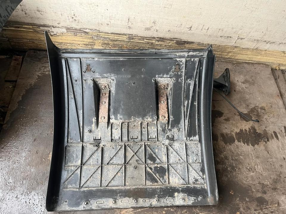 IVECO Stralis 450 Kotflügel vorne rechts 41299389 / 41299388 - Skærm for Lastbil: billede 5 IVECO Stralis 450 Kotflügel vorne rechts 41299389 / 41299388 - Skærm for Lastbil: billede 5