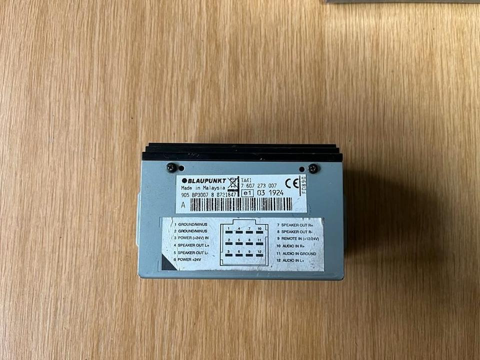 MAN BLAUPUNKT Audio Verstärker 7 607 273 007 - Kontrol blok for Lastbil: billede 2 MAN BLAUPUNKT Audio Verstärker 7 607 273 007 - Kontrol blok for Lastbil: billede 2