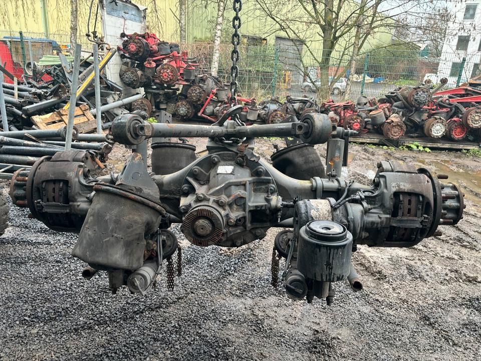 MAN TGM 15.290 Hinterachse 37:10 /81.35010.6168 mit Schnee ketten - Bagaksel for Lastbil: billede 1 MAN TGM 15.290 Hinterachse 37:10 /81.35010.6168 mit Schnee ketten - Bagaksel for Lastbil: billede 1