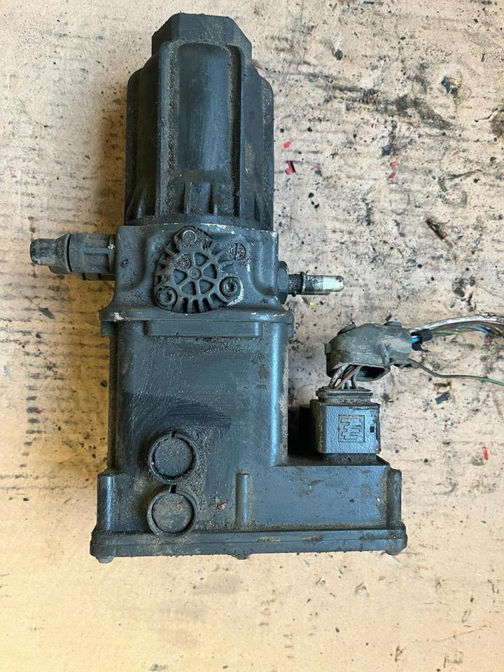 Mercedes Actros MP4 AdBlue Pumpe A0001402378 - Brændstofpumpe for Lastbil: billede 1 Mercedes Actros MP4 AdBlue Pumpe A0001402378 - Brændstofpumpe for Lastbil: billede 1