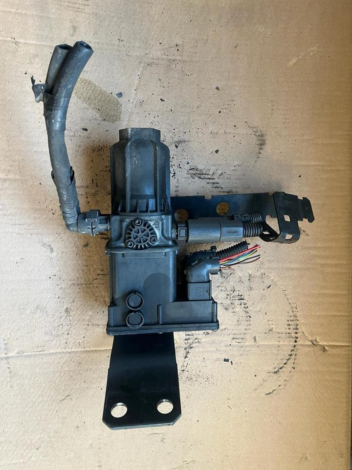 Mercedes Actros MP4 AdBlue Pumpe A0001403978 - Brændstofpumpe for Lastbil: billede 1 Mercedes Actros MP4 AdBlue Pumpe A0001403978 - Brændstofpumpe for Lastbil: billede 1
