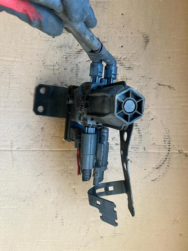 Mercedes Actros MP4 AdBlue Pumpe A0001403978 - Brændstofpumpe for Lastbil: billede 3 Mercedes Actros MP4 AdBlue Pumpe A0001403978 - Brændstofpumpe for Lastbil: billede 3