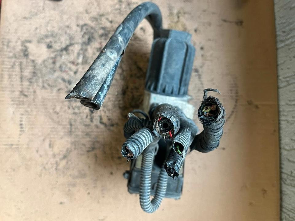 Mercedes Actros MP4 AdBlue Pumpe A0001405378 - Brændstofpumpe for Lastbil: billede 4 Mercedes Actros MP4 AdBlue Pumpe A0001405378 - Brændstofpumpe for Lastbil: billede 4