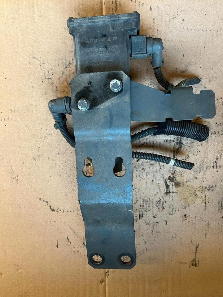 Mercedes Actros MP4 AdBlue Pumpe A0001405578 - Brændstofpumpe for Lastbil: billede 3 Mercedes Actros MP4 AdBlue Pumpe A0001405578 - Brændstofpumpe for Lastbil: billede 3