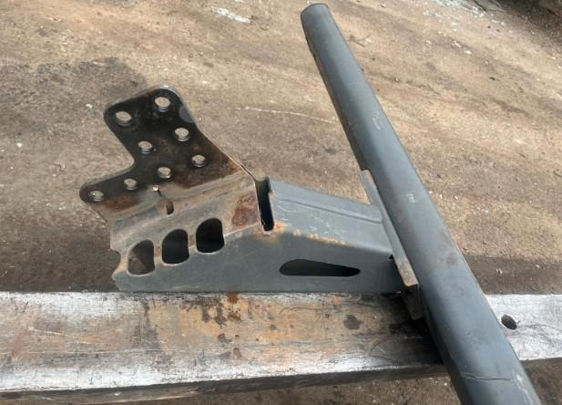 Mercedes Actros MP4 Unterfahrschutz - Karosseri og udvendig for Lastbil: billede 5 Mercedes Actros MP4 Unterfahrschutz - Karosseri og udvendig for Lastbil: billede 5