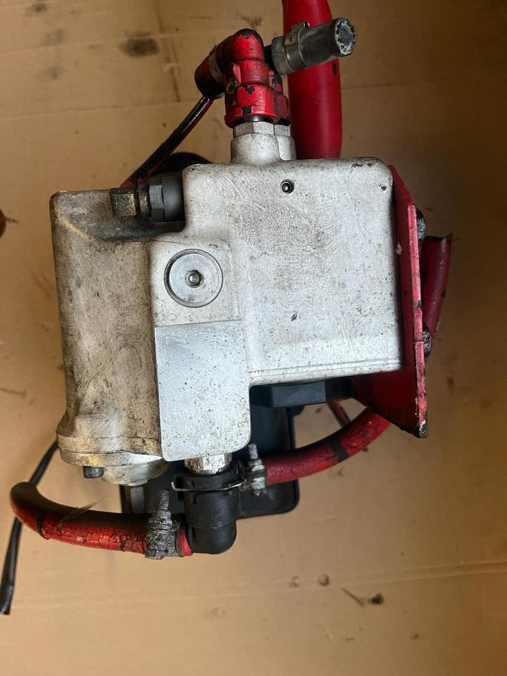 Mercedes-Benz Actros Atego EU4 EU5 AdBlue Pumpe A0001401578 - Brændstofpumpe for Lastbil: billede 4 Mercedes-Benz Actros Atego EU4 EU5 AdBlue Pumpe A0001401578 - Brændstofpumpe for Lastbil: billede 4