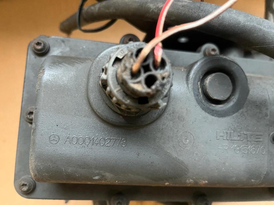 Mercedes-Benz Actros Atego EU4 EU5 AdBlue Pumpe A0001402778 - Brændstofpumpe for Lastbil: billede 2 Mercedes-Benz Actros Atego EU4 EU5 AdBlue Pumpe A0001402778 - Brændstofpumpe for Lastbil: billede 2