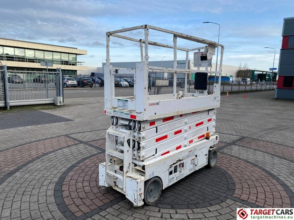 Genie GS-3232 Electric Scissor Work Lift 1175cm - Sakselift: billede 3 Genie GS-3232 Electric Scissor Work Lift 1175cm - Sakselift: billede 3
