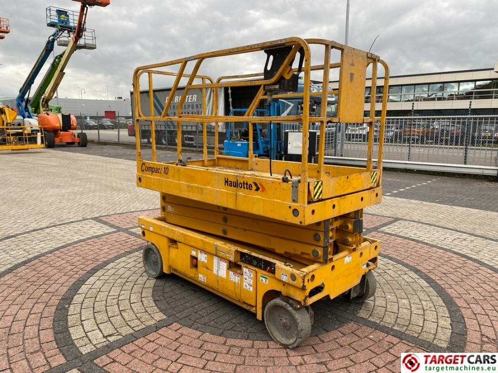 Haulotte Compact 10 Electric Scissor Work Lift 1015cm - Sakselift: billede 2 Haulotte Compact 10 Electric Scissor Work Lift 1015cm - Sakselift: billede 2