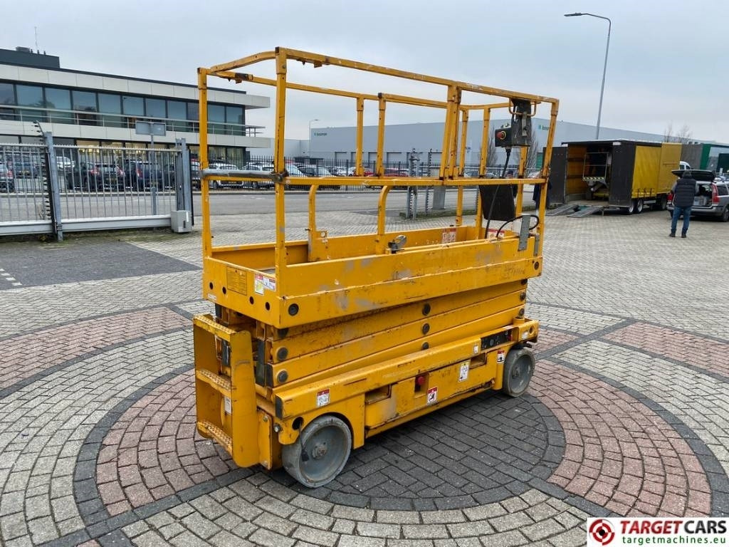 Haulotte Compact 10N Electric Scissor Work Lift 1000cm - Sakselift: billede 3 Haulotte Compact 10N Electric Scissor Work Lift 1000cm - Sakselift: billede 3