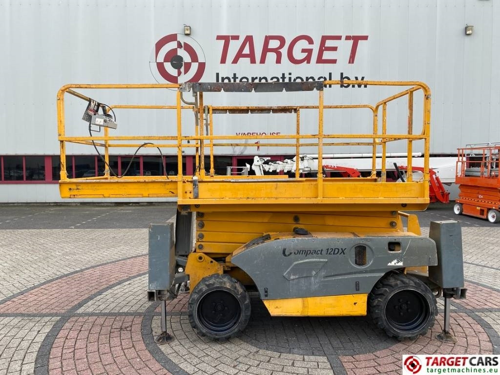 Haulotte Compact 12DX Diesel 4x4 Scissor Work Lift 1206cm - Sakselift: billede 5 Haulotte Compact 12DX Diesel 4x4 Scissor Work Lift 1206cm - Sakselift: billede 5