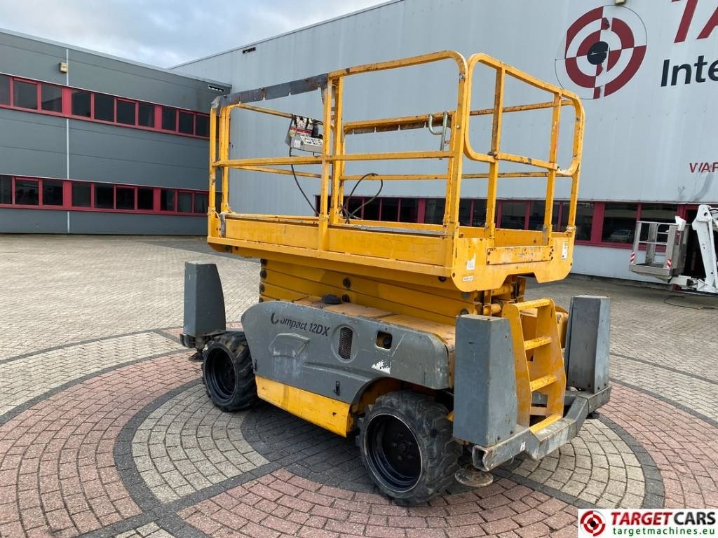 Haulotte Compact 12DX Diesel 4x4 Scissor Work Lift 1206cm - Sakselift: billede 4 Haulotte Compact 12DX Diesel 4x4 Scissor Work Lift 1206cm - Sakselift: billede 4