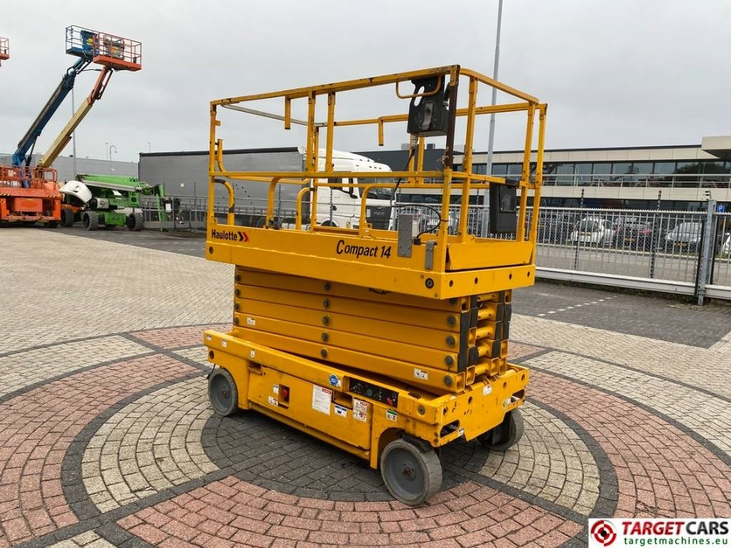 Haulotte Compact 14 Electric Scissor Work Lift 1385cm - Sakselift: billede 2 Haulotte Compact 14 Electric Scissor Work Lift 1385cm - Sakselift: billede 2