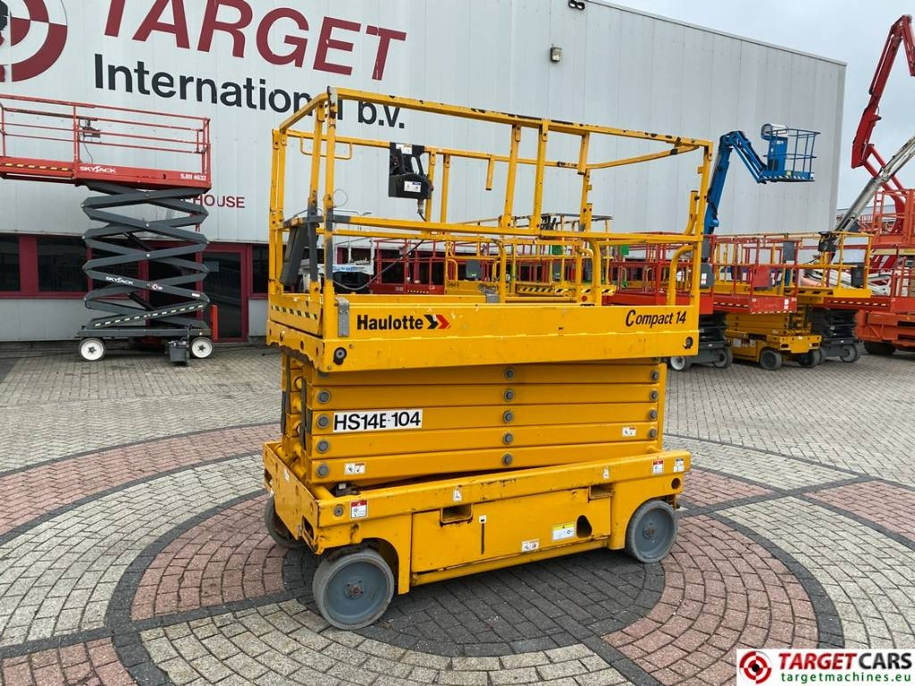 Haulotte Compact 14 Electric Scissor Work lift 1385cm - Sakselift: billede 1 Haulotte Compact 14 Electric Scissor Work lift 1385cm - Sakselift: billede 1