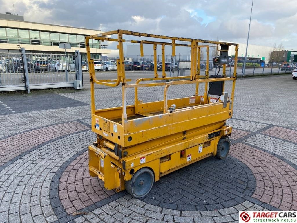 Haulotte Compact 8 Elecftric Scissor Work Lift 818cm - Sakselift: billede 3 Haulotte Compact 8 Elecftric Scissor Work Lift 818cm - Sakselift: billede 3