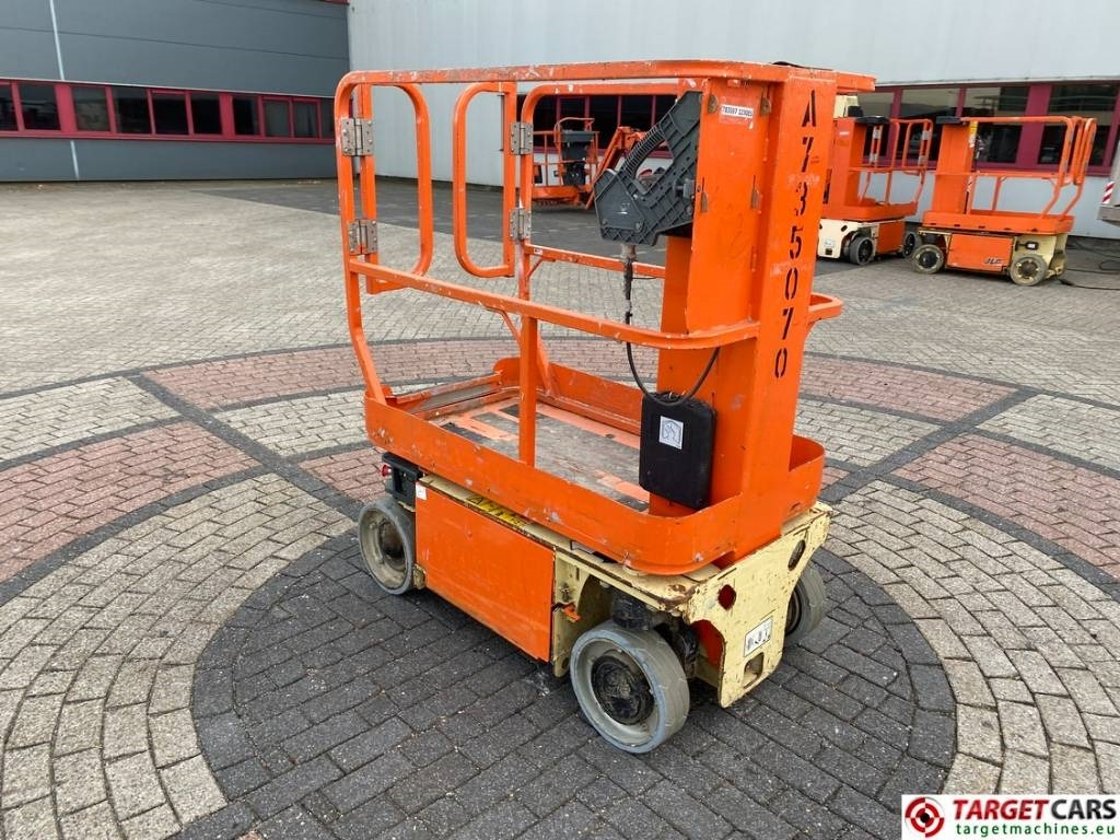 JLG 1230ES Electric Vertical Mast Work Lift 566cm - Søjlelift: billede 4 JLG 1230ES Electric Vertical Mast Work Lift 566cm - Søjlelift: billede 4