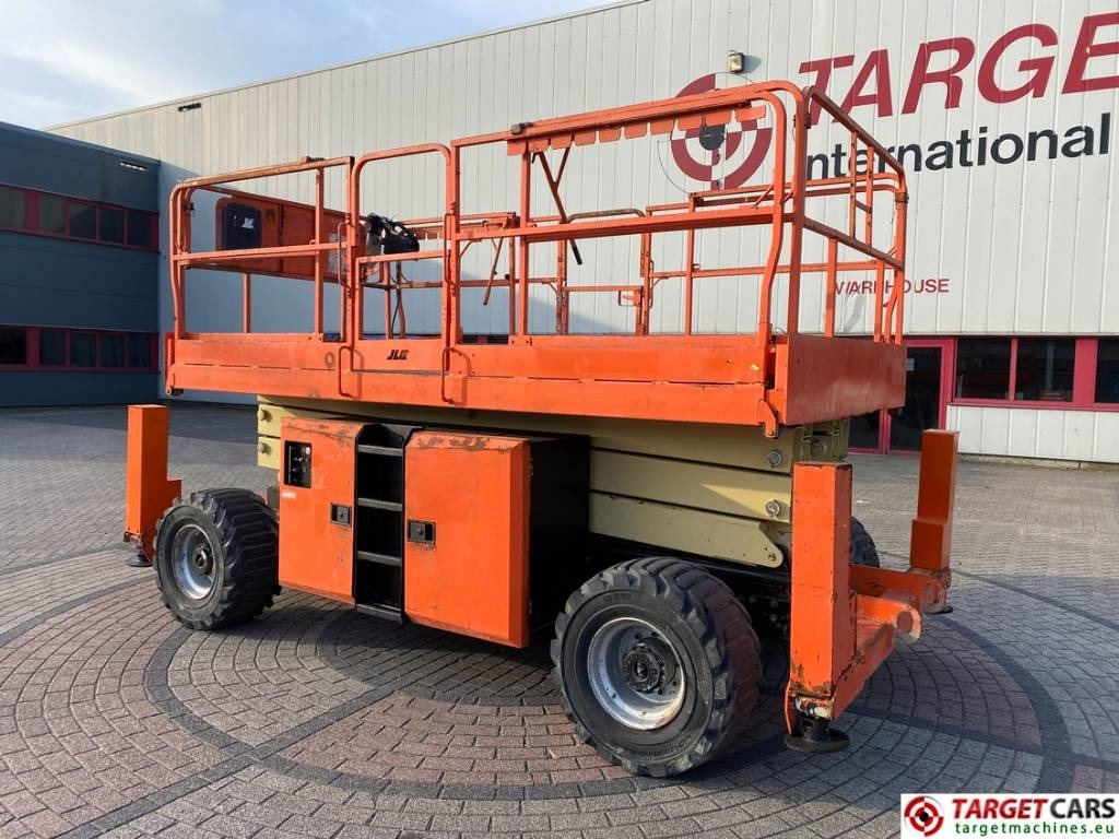 JLG 330LRT Diesel 4x4 Scissor Work Lift 1200cm - Sakselift: billede 4 JLG 330LRT Diesel 4x4 Scissor Work Lift 1200cm - Sakselift: billede 4