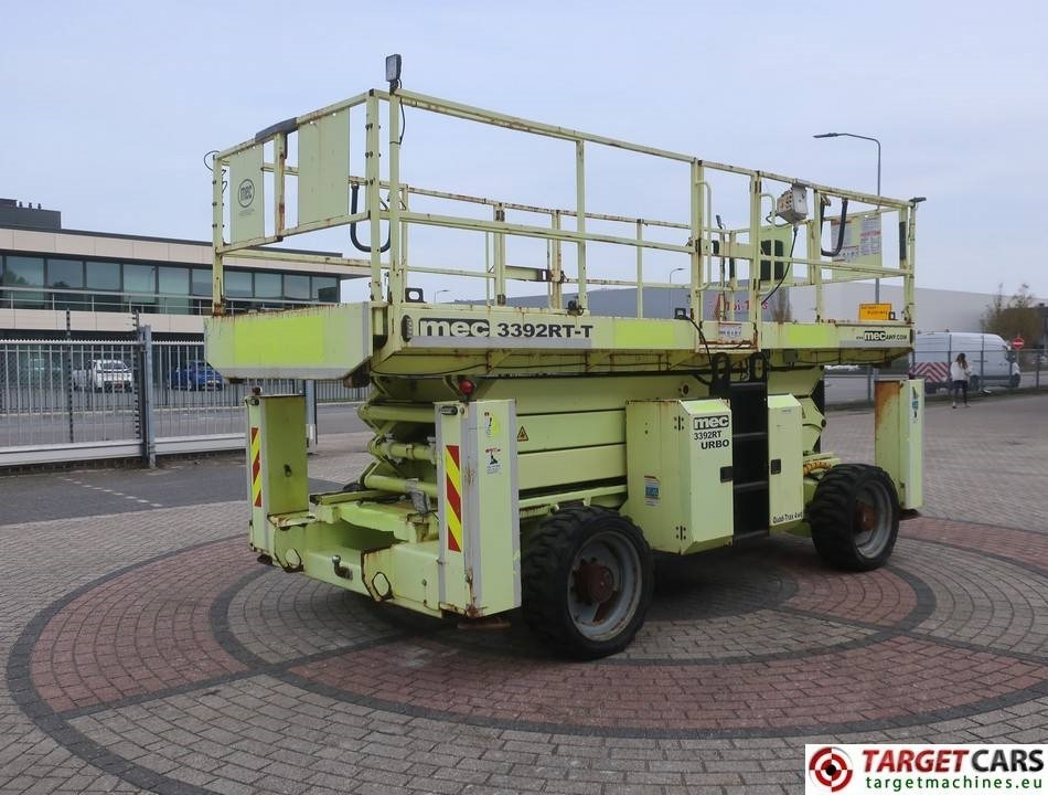 MEC 3392RT-T Diesel 4x4 Scissor Work LIft 1200cm - Sakselift: billede 3 MEC 3392RT-T Diesel 4x4 Scissor Work LIft 1200cm - Sakselift: billede 3