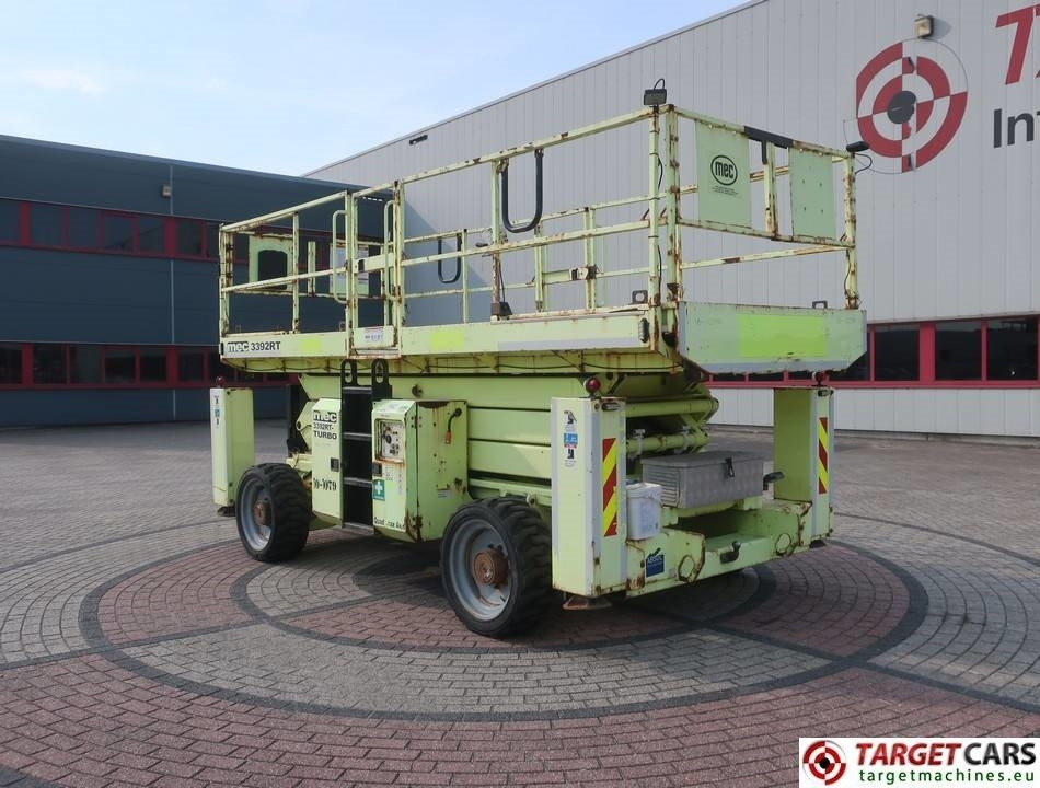 MEC 3392RT-T Diesel 4x4 Scissor Work Lift 1200cm - Sakselift: billede 4 MEC 3392RT-T Diesel 4x4 Scissor Work Lift 1200cm - Sakselift: billede 4