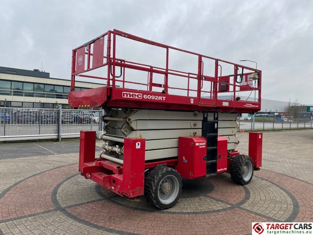 MEC 6092RT Diesel 4x4 Scissor Work Lift 2020cm - Sakselift: billede 3 MEC 6092RT Diesel 4x4 Scissor Work Lift 2020cm - Sakselift: billede 3