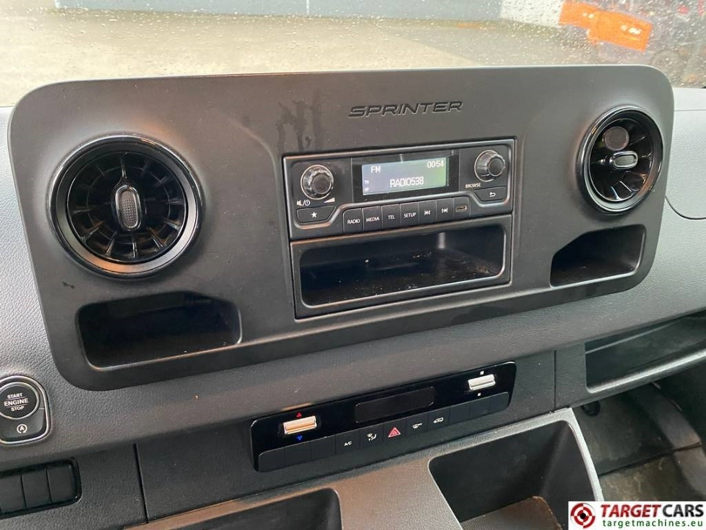 Lastbil varevogn Mercedes-Benz Sprinter 515CDI Closed Box Van Taillift: billede 10