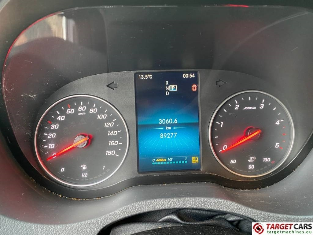 Lastbil varevogn Mercedes-Benz Sprinter 515CDI Closed Box Van Taillift: billede 9