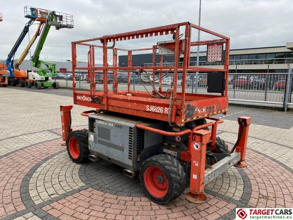 SkyJack SJ6826 RT Diesel 4x4 Scissor Work Lift 992cm  - Sakselift: billede 2 SkyJack SJ6826 RT Diesel 4x4 Scissor Work Lift 992cm  - Sakselift: billede 2