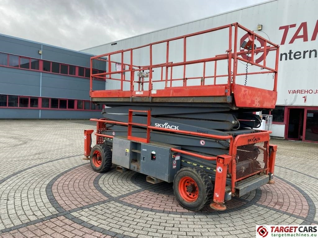 SkyJack SJ9250 RT Diesel Scissor Work Lift 1720cm - Sakselift: billede 4 SkyJack SJ9250 RT Diesel Scissor Work Lift 1720cm - Sakselift: billede 4