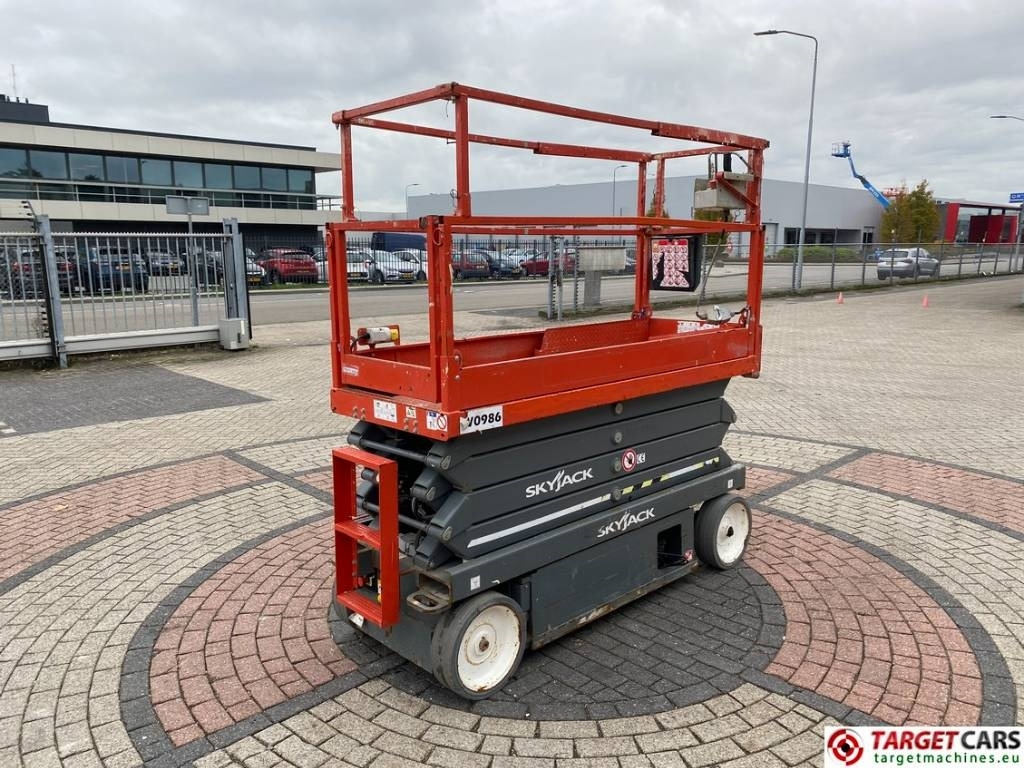 SkyJack SJIII-3226 Electric 3226 Scissor Work Lift 990cm  - Sakselift: billede 3 SkyJack SJIII-3226 Electric 3226 Scissor Work Lift 990cm  - Sakselift: billede 3