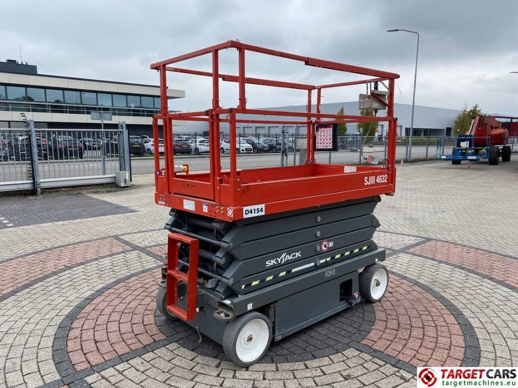 SkyJack SJIII-4632 Electric 4632 Scissor Work Lift 1170cm - Sakselift: billede 3 SkyJack SJIII-4632 Electric 4632 Scissor Work Lift 1170cm - Sakselift: billede 3