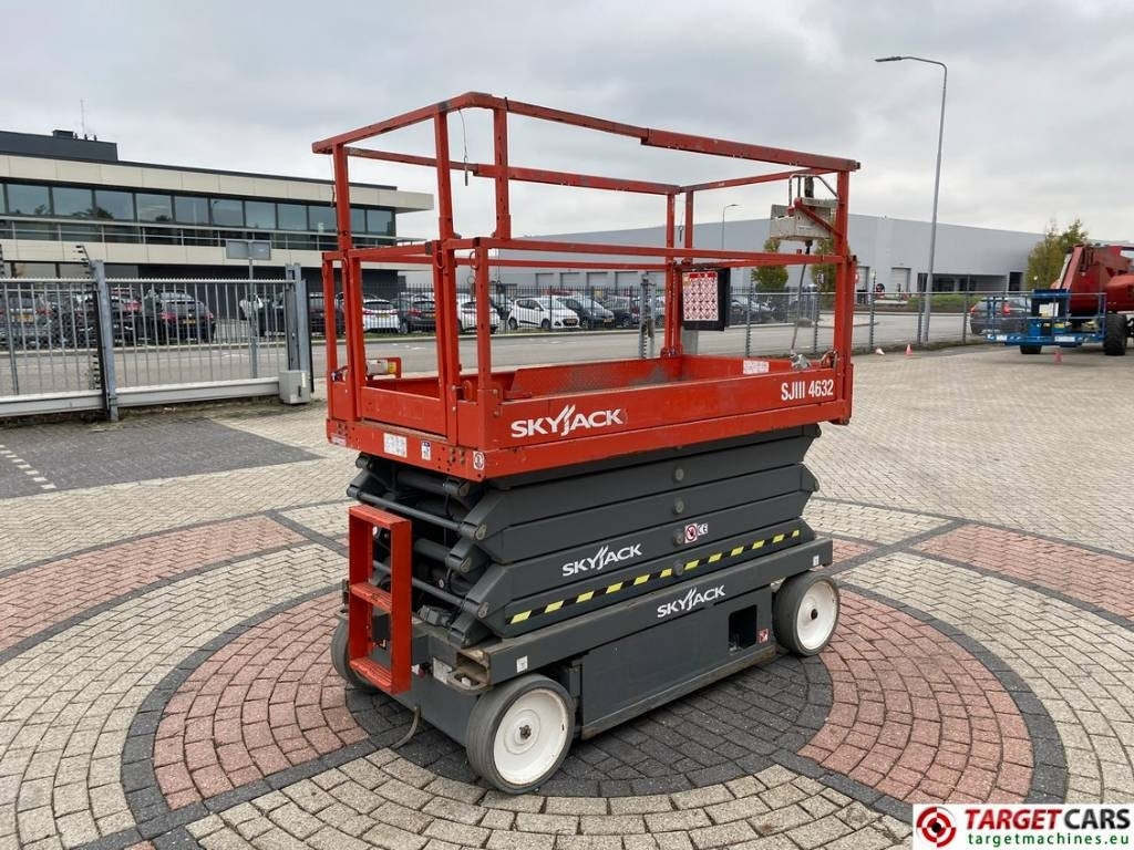 SkyJack SJIII-4632 Electric 4632 Scissor Work Lift 1170cm  - Sakselift: billede 3 SkyJack SJIII-4632 Electric 4632 Scissor Work Lift 1170cm  - Sakselift: billede 3
