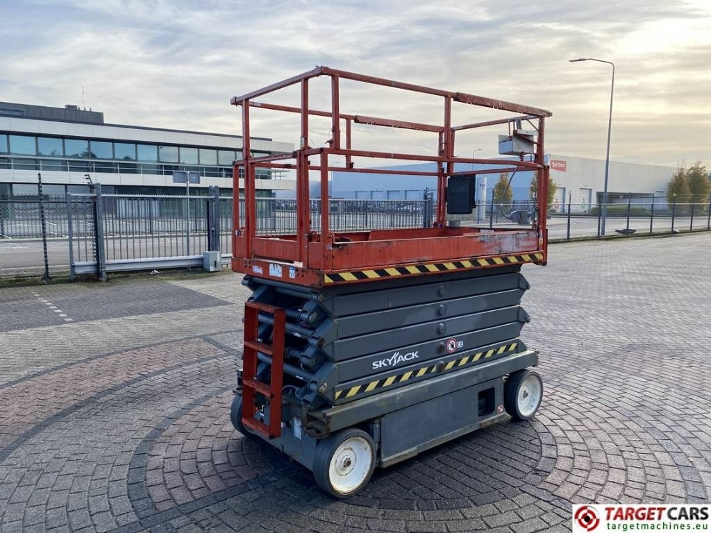 SkyJack SJIII-4740 Electric Scissor 4740 Work Lift 1380cm - Sakselift: billede 3 SkyJack SJIII-4740 Electric Scissor 4740 Work Lift 1380cm - Sakselift: billede 3