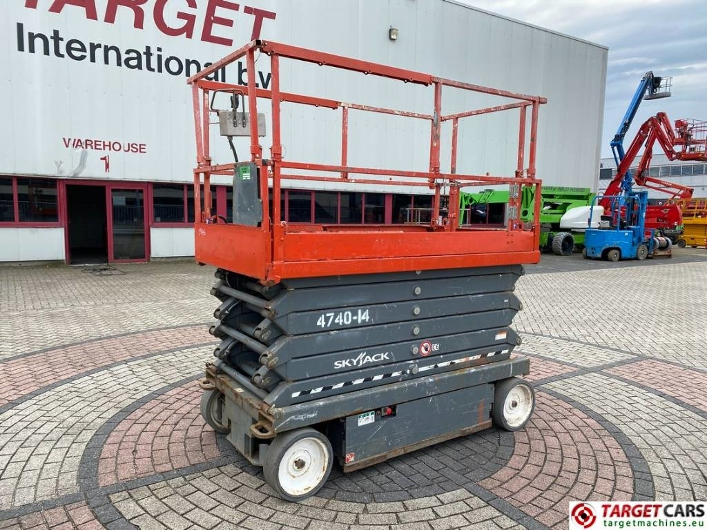 SkyJack SJIII-4740 Electric Scissor Work Lift 1380cm - Sakselift: billede 1 SkyJack SJIII-4740 Electric Scissor Work Lift 1380cm - Sakselift: billede 1
