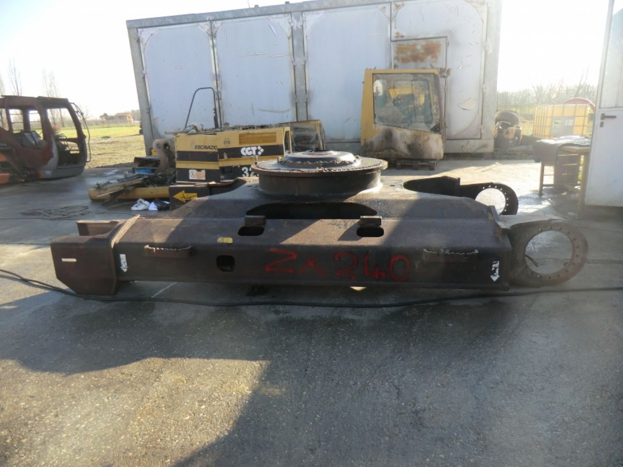 HITACHI ZX240 BAS TELAIO INFERIORE - Ramme/ Chassis for Entreprenørmaskin: billede 3 HITACHI ZX240 BAS TELAIO INFERIORE - Ramme/ Chassis for Entreprenørmaskin: billede 3