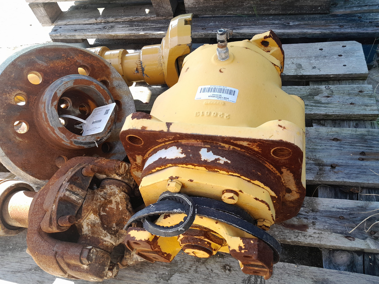 VOLVO L330E SUPPORT BEARING PROPELLER SHAFT - Transmission for Entreprenørmaskin: billede 3 VOLVO L330E SUPPORT BEARING PROPELLER SHAFT - Transmission for Entreprenørmaskin: billede 3