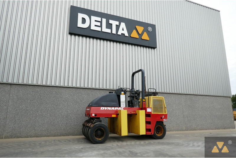 Dynapac CP142 - Gummihjulstromle: billede 4 Dynapac CP142 - Gummihjulstromle: billede 4