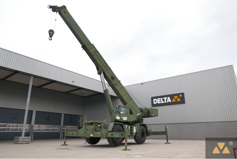 Grove RT875 Ex-army - Groft terræn kran: billede 3 Grove RT875 Ex-army - Groft terræn kran: billede 3