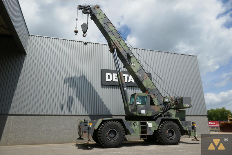 Grove RT875 Ex-army - Groft terræn kran: billede 4 Grove RT875 Ex-army - Groft terræn kran: billede 4