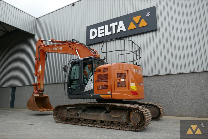 Hitachi ZX225USLC-6 - Bæltegravemaskine: billede 4 Hitachi ZX225USLC-6 - Bæltegravemaskine: billede 4
