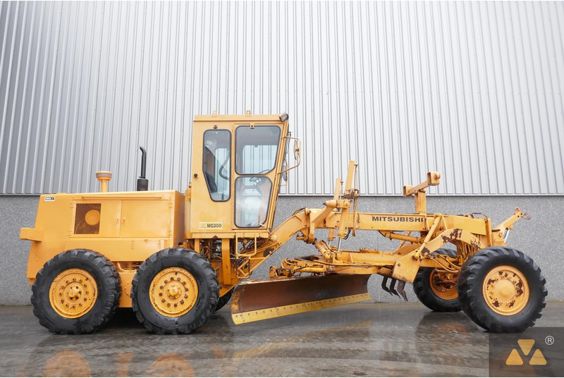 Mitsubishi MG300 - Grader: billede 2 Mitsubishi MG300 - Grader: billede 2