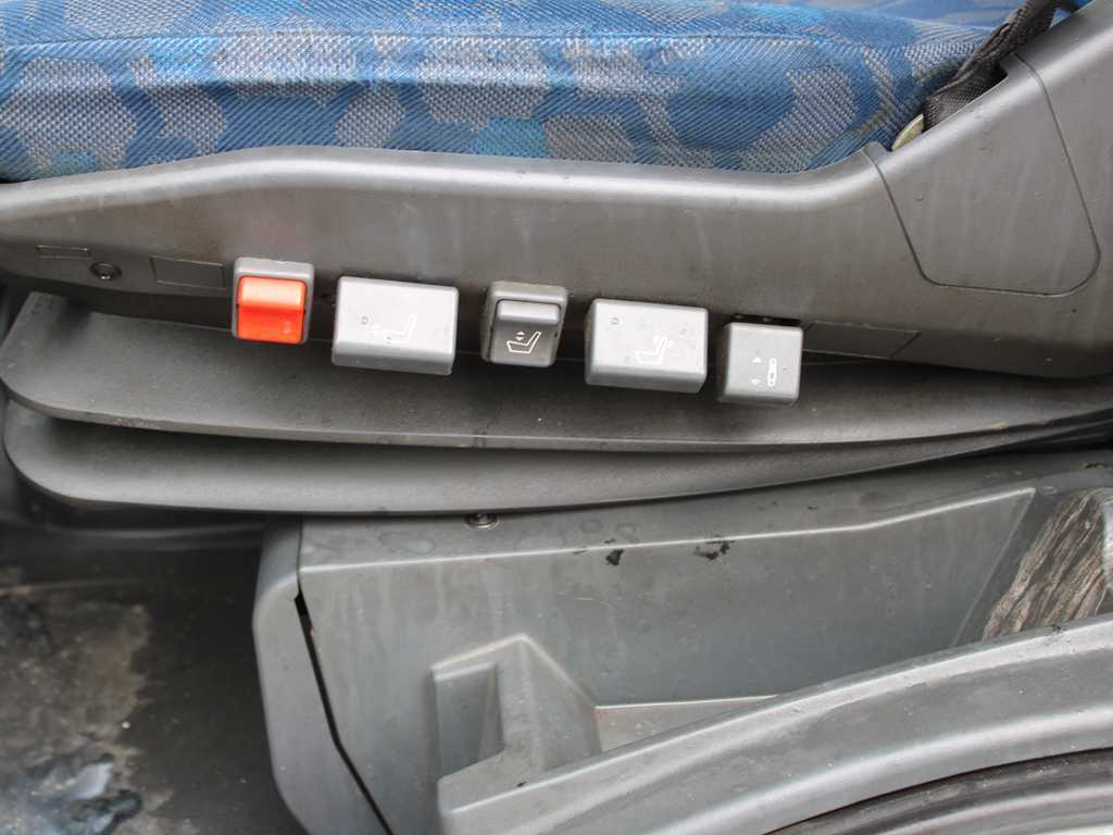 Lastbil med presenning Iveco EUROCARGO ML 75E18, EURO 4, SIDE PANEL, SLEEPING BODY: billede 8