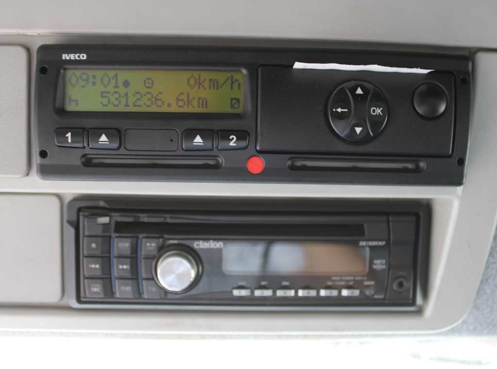 Lastbil med presenning Iveco EUROCARGO ML 75E18, EURO 4, SIDE PANEL, SLEEPING BODY: billede 16