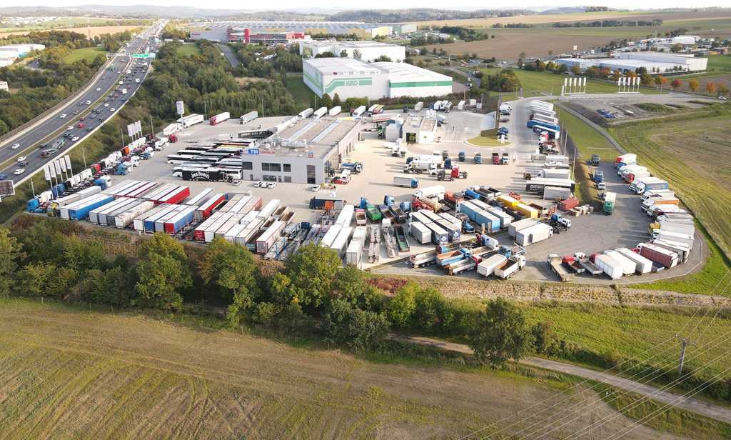 Schwarzmüller SPA3/E, LIFTING AXLE, MULTILOCK - Gardintrailer: billede 2 Schwarzmüller SPA3/E, LIFTING AXLE, MULTILOCK - Gardintrailer: billede 2