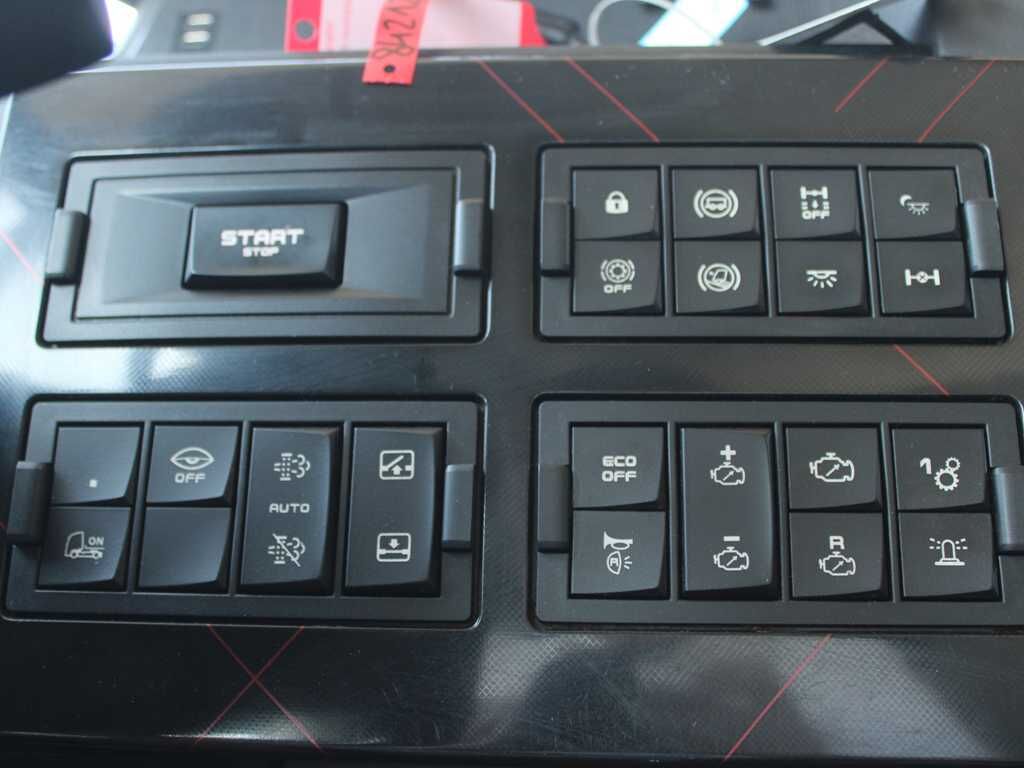 Trækker Renault T 440, EURO 6, AIR SUSPENSION, BEACONS, FULL ADR: billede 11