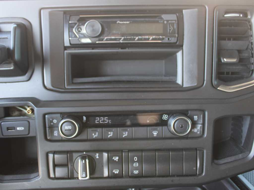 Trækker Scania R450, RETARDER, HYDRAULIC, EURO 6: billede 17 Trækker Scania R450, RETARDER, HYDRAULIC, EURO 6: billede 17