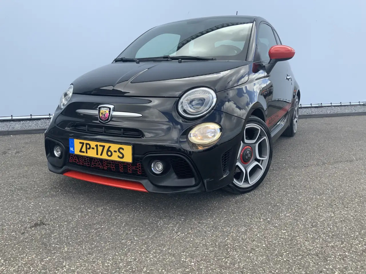 Fiat 500C Abarth 1.4 T-Jet 595 Automaat Euro 6 - Cabriolet: billede 2 Fiat 500C Abarth 1.4 T-Jet 595 Automaat Euro 6 - Cabriolet: billede 2