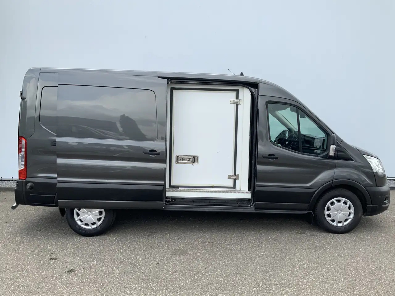 Ford Transit 350 2.0 TDCI L3H2 Trend Koelauto & Vries Automaat - Varevogn: billede 2 Ford Transit 350 2.0 TDCI L3H2 Trend Koelauto & Vries Automaat - Varevogn: billede 2