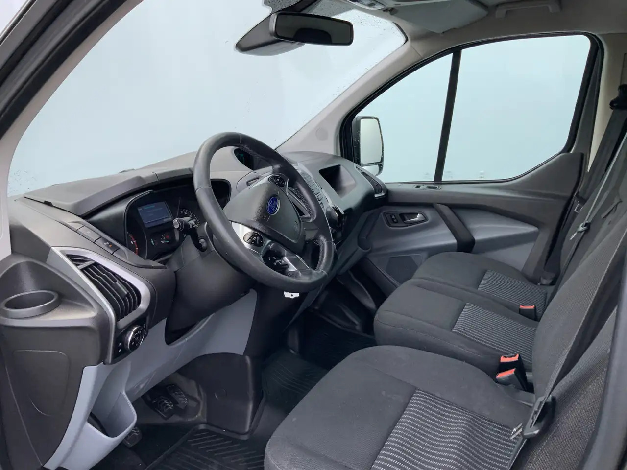 Ford Transit Custom 270 2.2 TDCI L1H1 Trend Airco Camera Cruise Dakdra - Varevogn: billede 5 Ford Transit Custom 270 2.2 TDCI L1H1 Trend Airco Camera Cruise Dakdra - Varevogn: billede 5